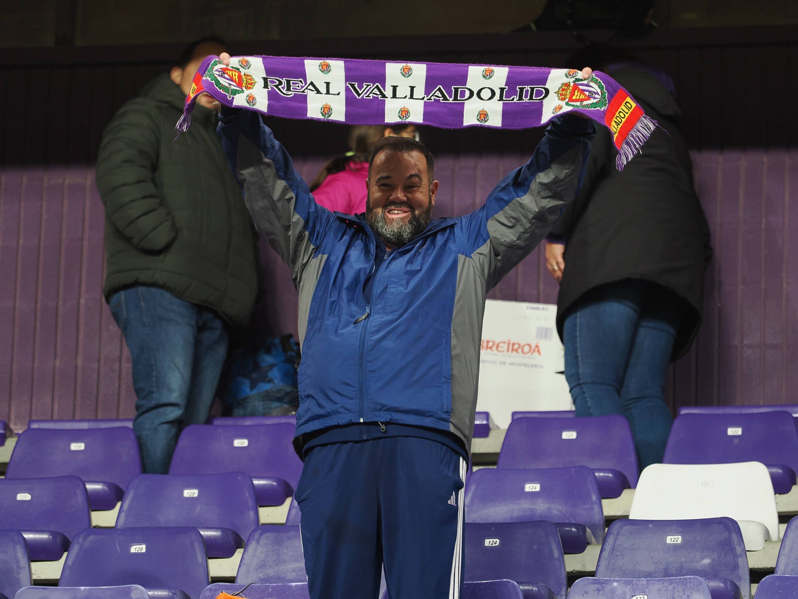 Búscate en la grada del estadio José Zorrilla (3/5)