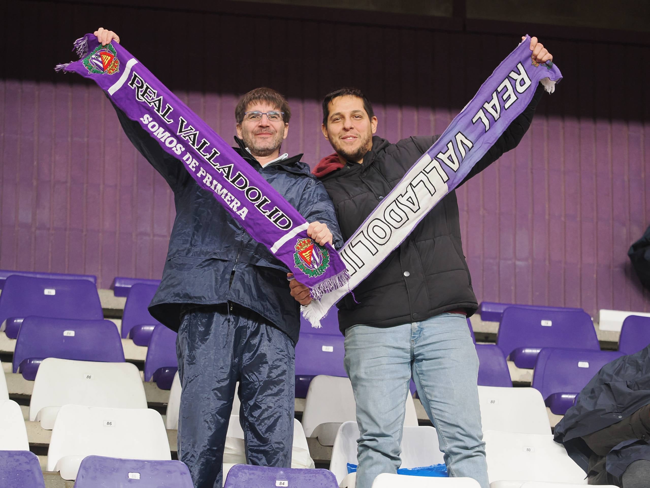 Búscate en la grada del estadio José Zorrilla (3/5)