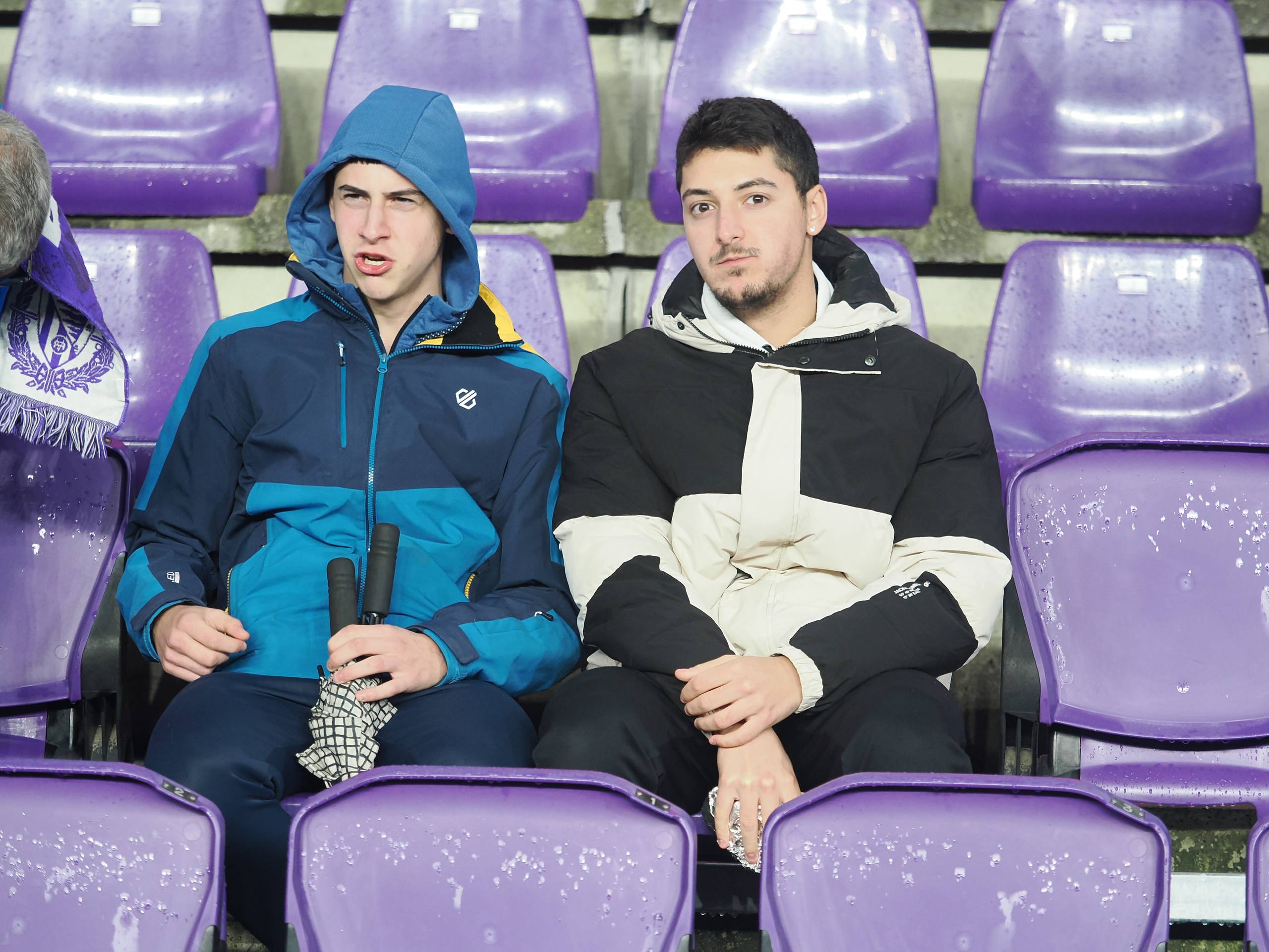 Búscate en la grada del estadio José Zorrilla (3/5)