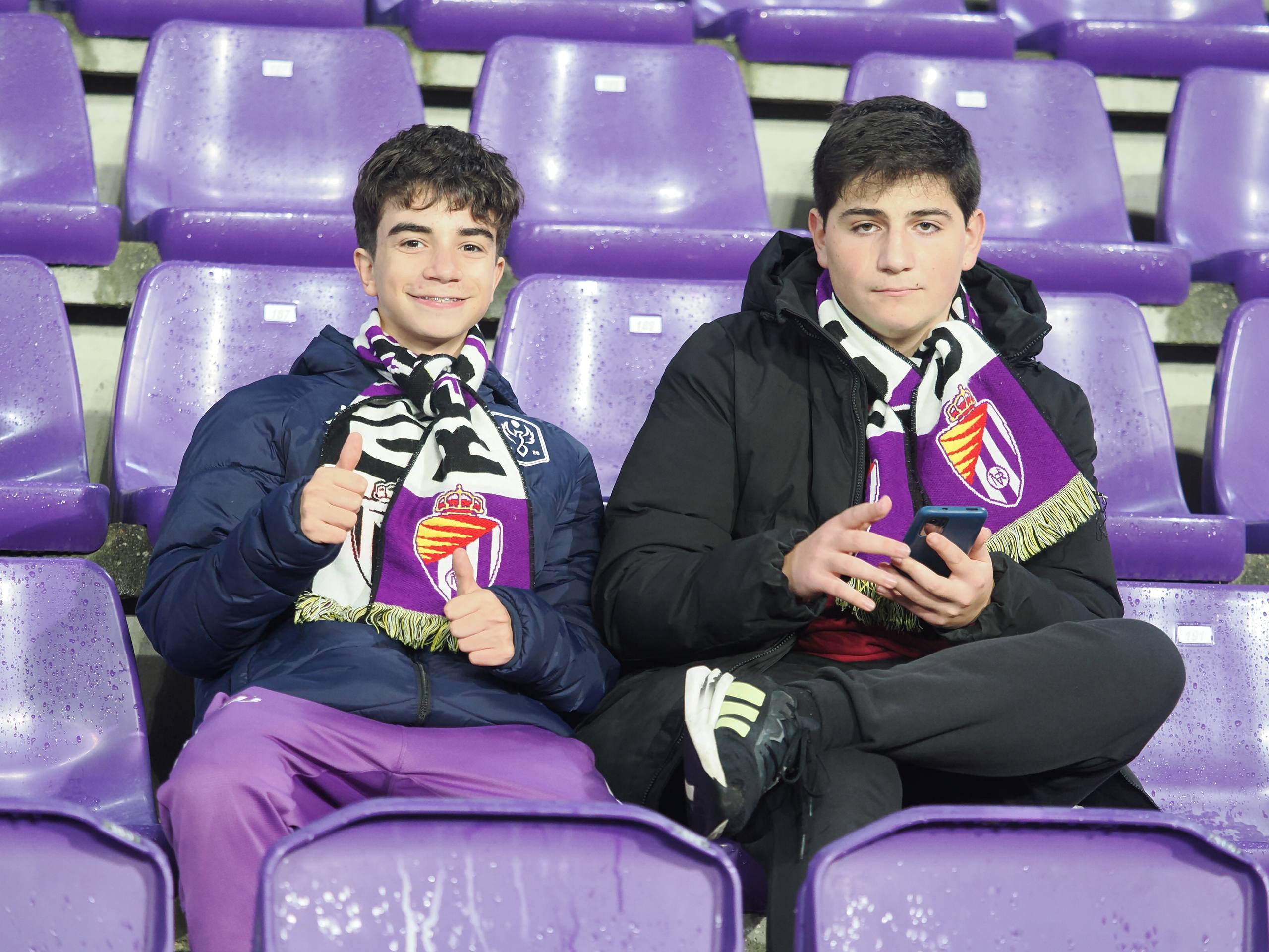 Búscate en la grada del estadio José Zorrilla (4/5)
