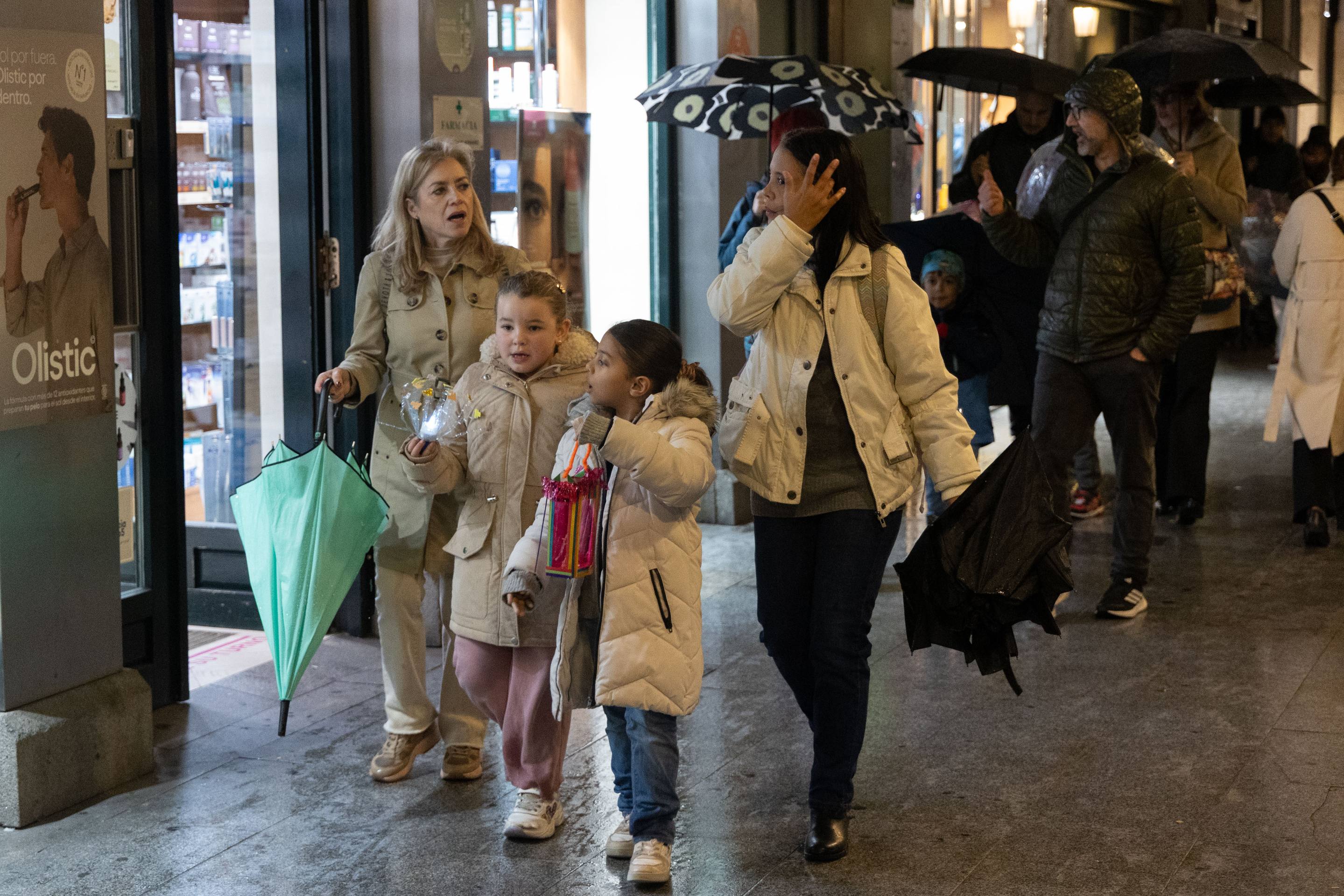 Las imágenes de los farolillso de Sankt Martin en la Plaza Mayor