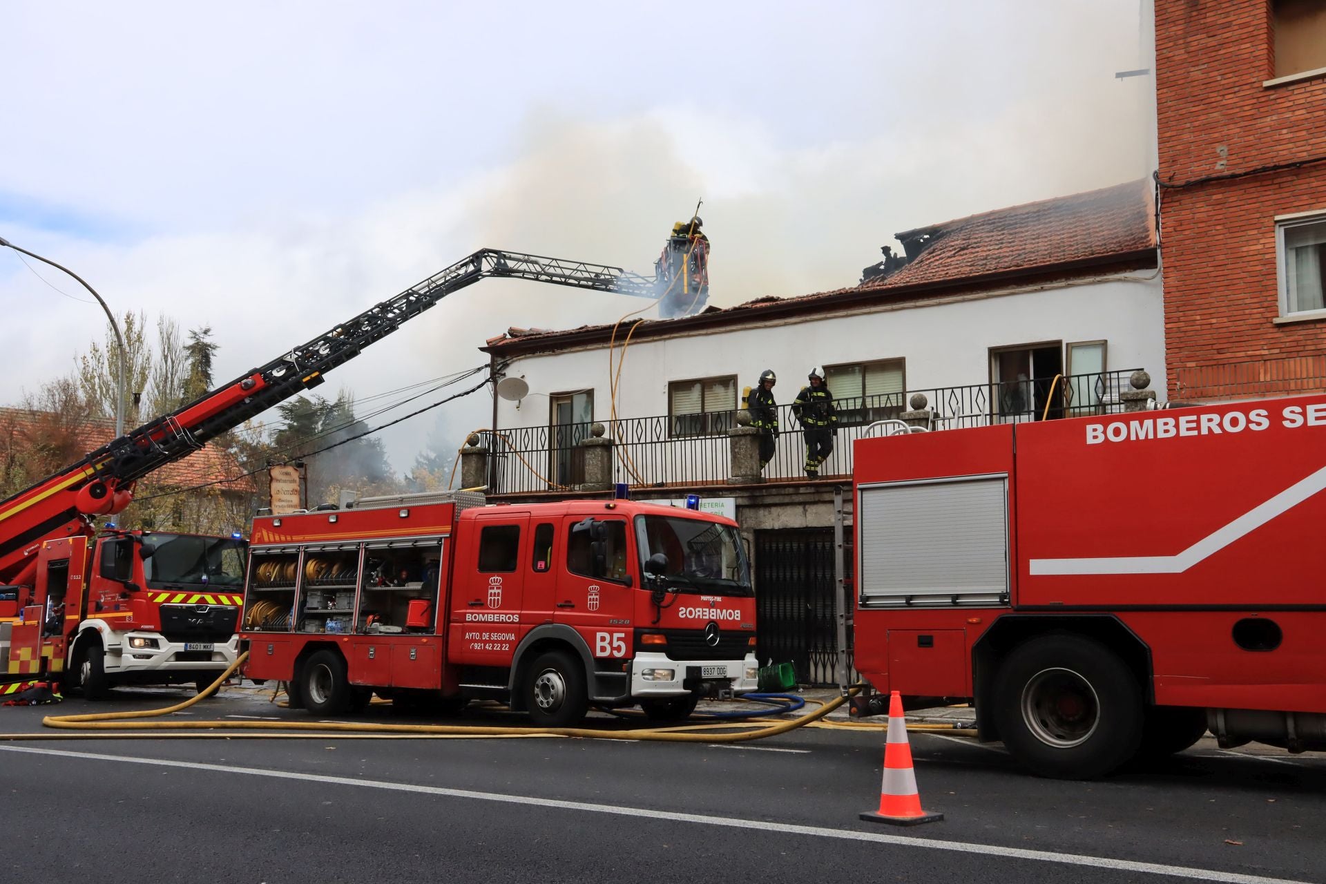 Fotos del incendio en la travesía de San Rafael