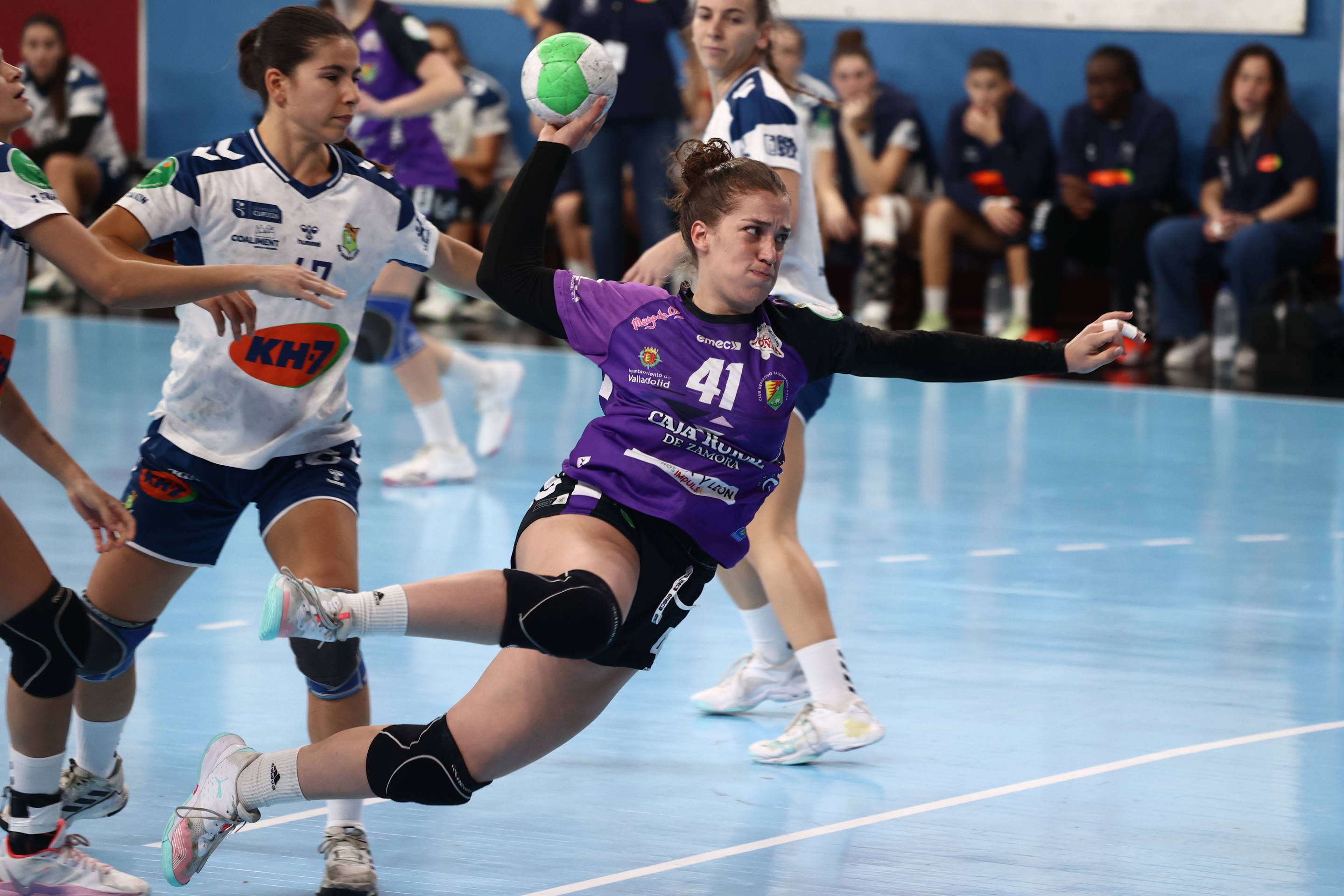 Las imágenes de la derrota del Aula ante Granollers