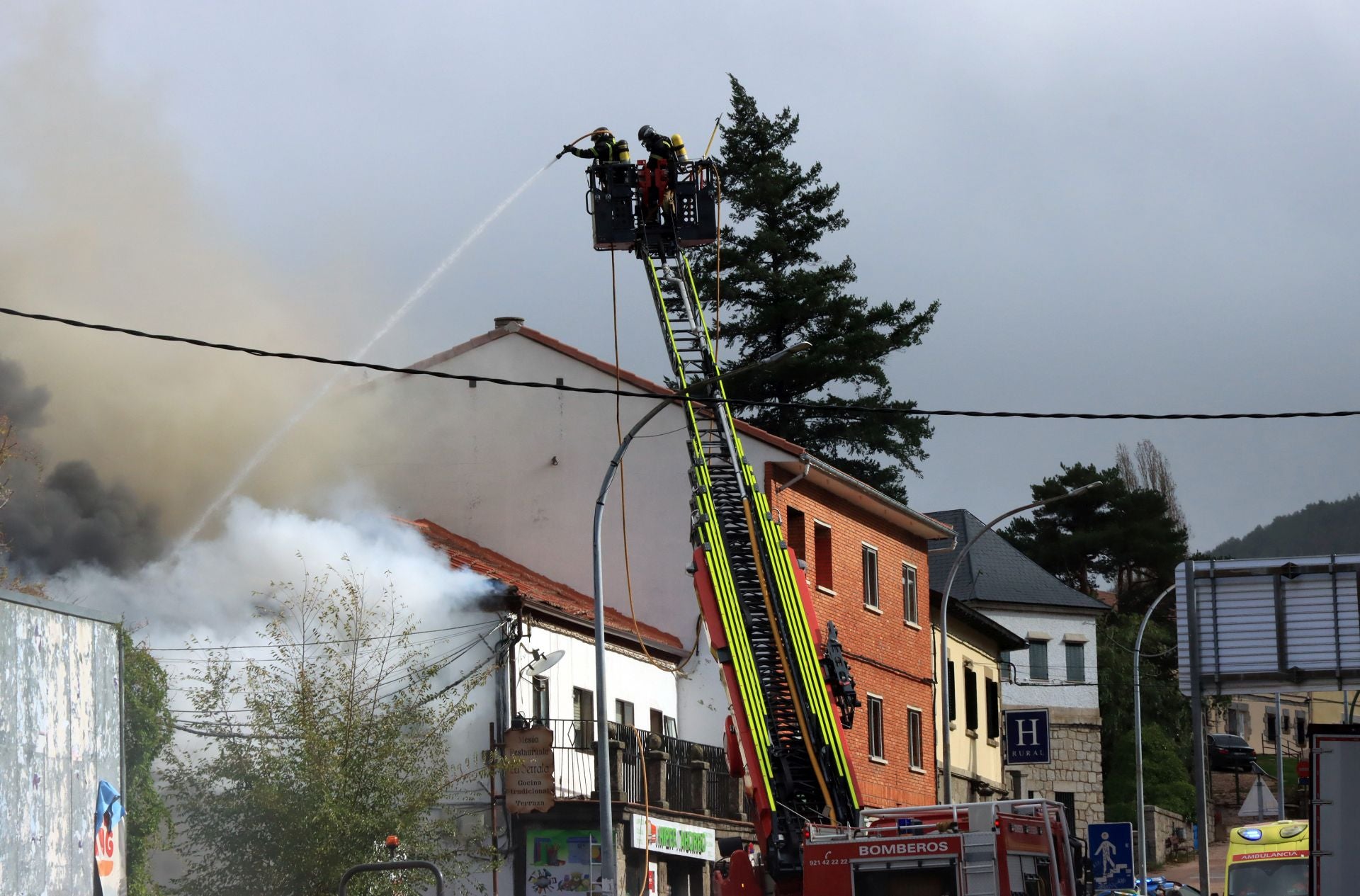 El incendio de San Rafael, en imágenes