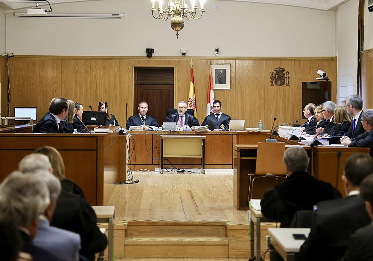 Inicio del juicio por la trama eólica el pasado mes de septiembre en la Audiencia de Valladolid.