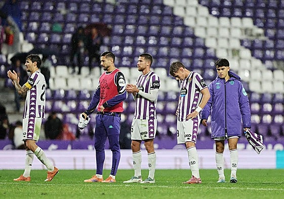Juric, Javi Sánchez, Tomeo y Arnu se dirigen al Findo Norte al término del último partido.