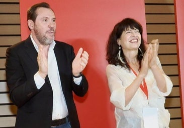 Los ministros Óscar Puente y Ana Redondo, en la clausura del congreso provincial socialista en Valladolid el pasado abril.