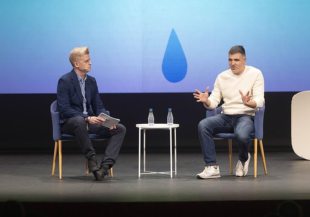 Eloy Moreno anima a los adolescentes a no sentirse «invisibles» y denunciar el acoso