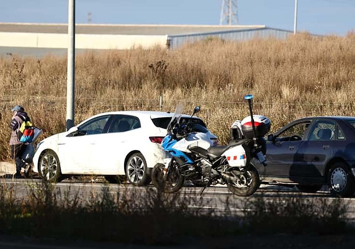 Los turismos implicados en el accidente en La Cistérniga.