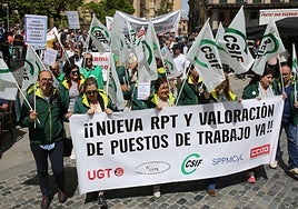 Protesta del personal del Ayuntamiento de Segovia el pasado mayo.
