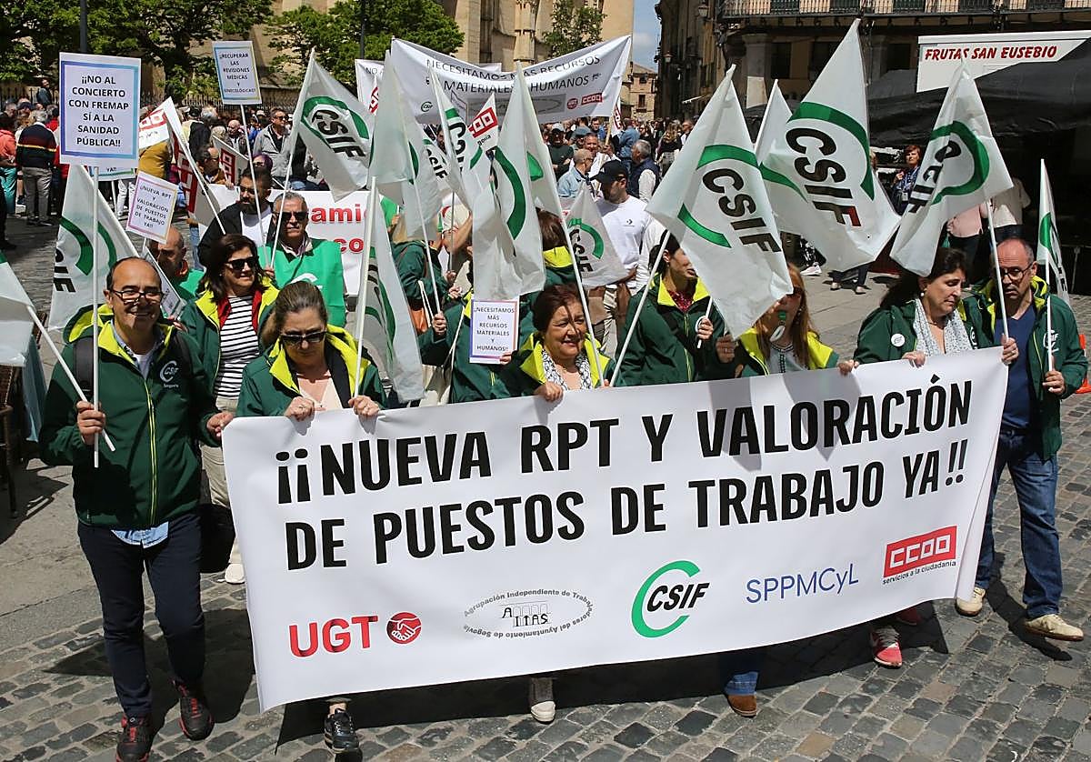Protesta del personal del Ayuntamiento de Segovia el pasado mayo.
