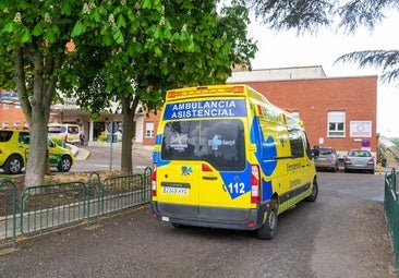 Herido un joven de 22 años tras colisionar su patinete con un turismo en Palencia