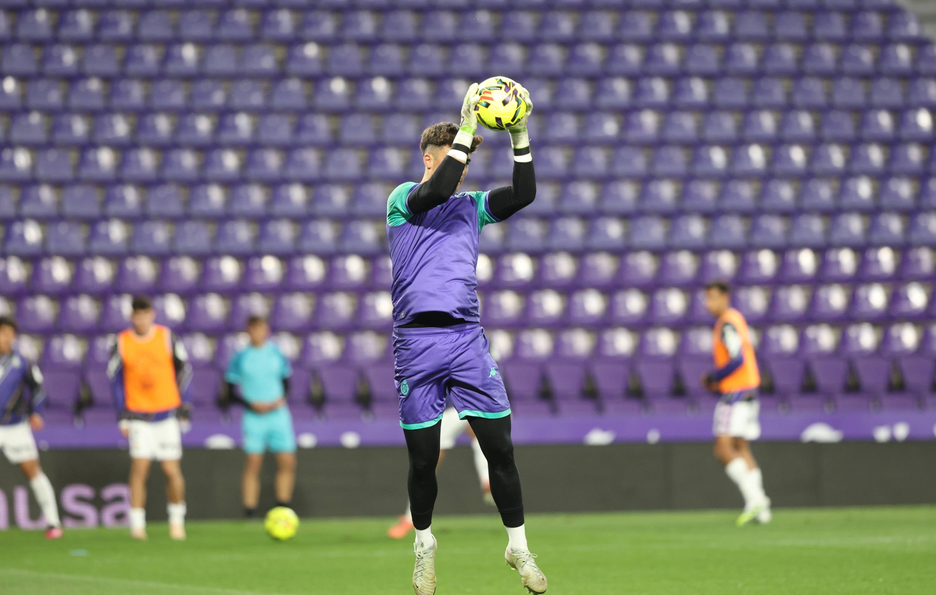 La derrota del Pucela ante el Estrela Amadora, en imágenes