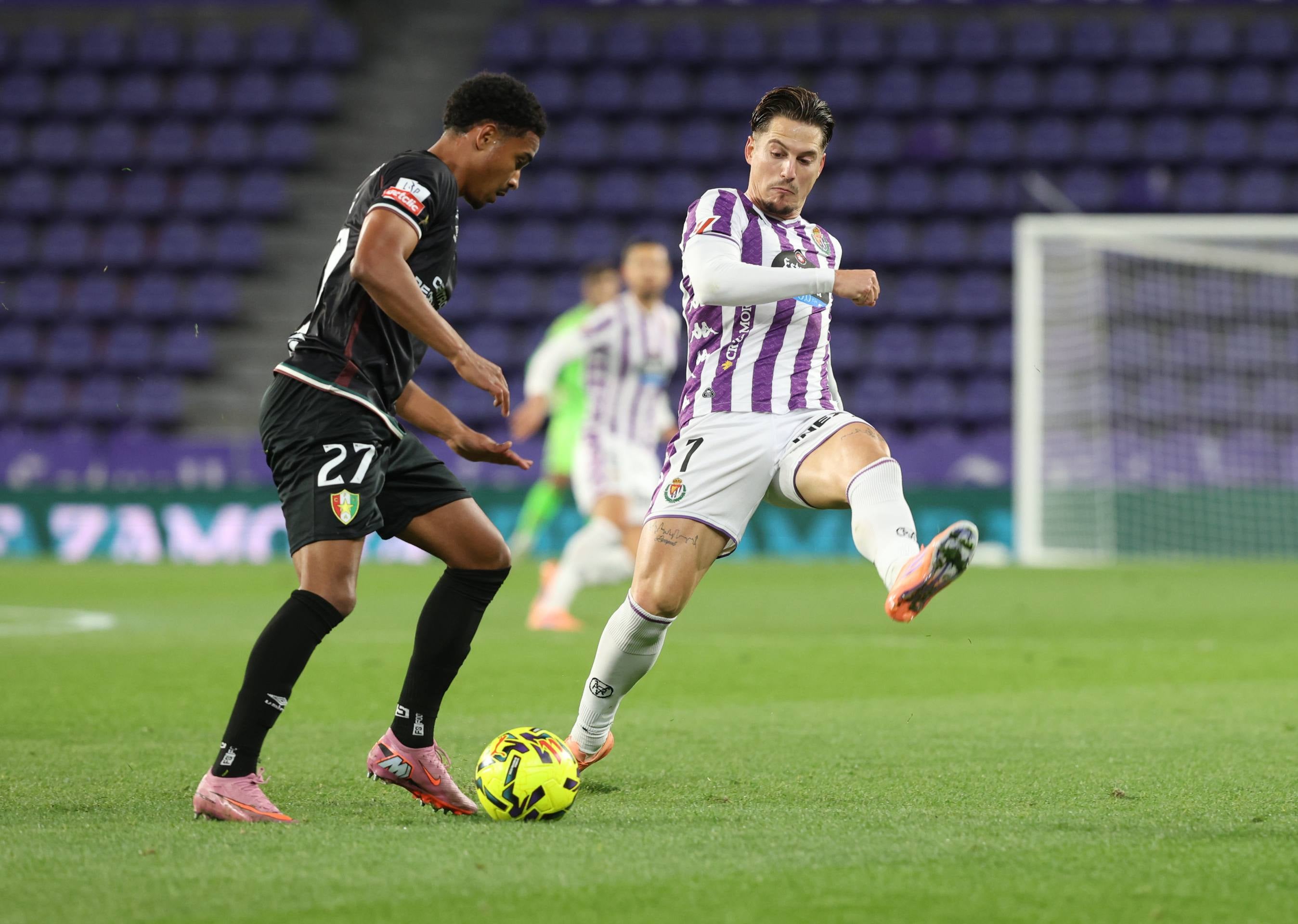 La derrota del Pucela ante el Estrela Amadora, en imágenes