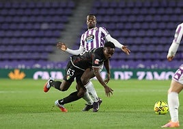Imágenes de la derrota del Real Valladolid este miércoles ante el Estrela Amadora en el Trofeo Ciudad de Valladolid