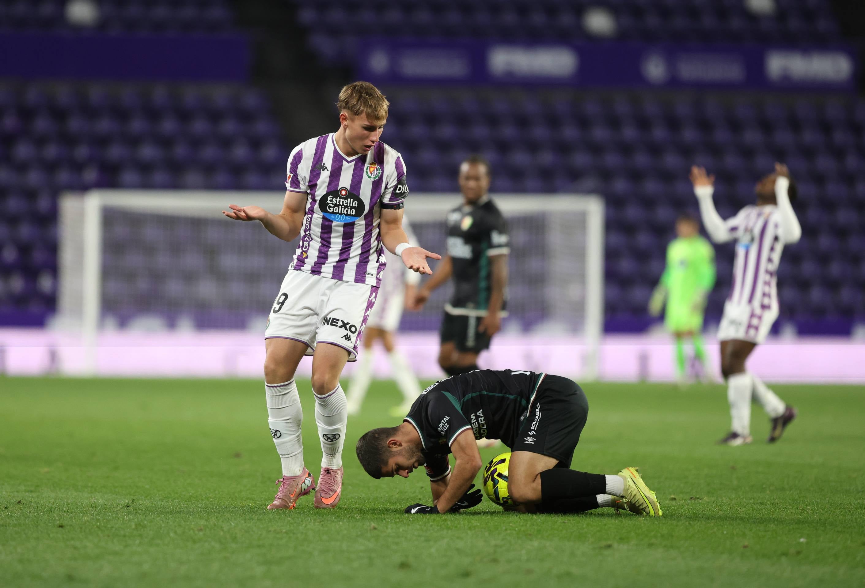 La derrota del Pucela ante el Estrela Amadora, en imágenes