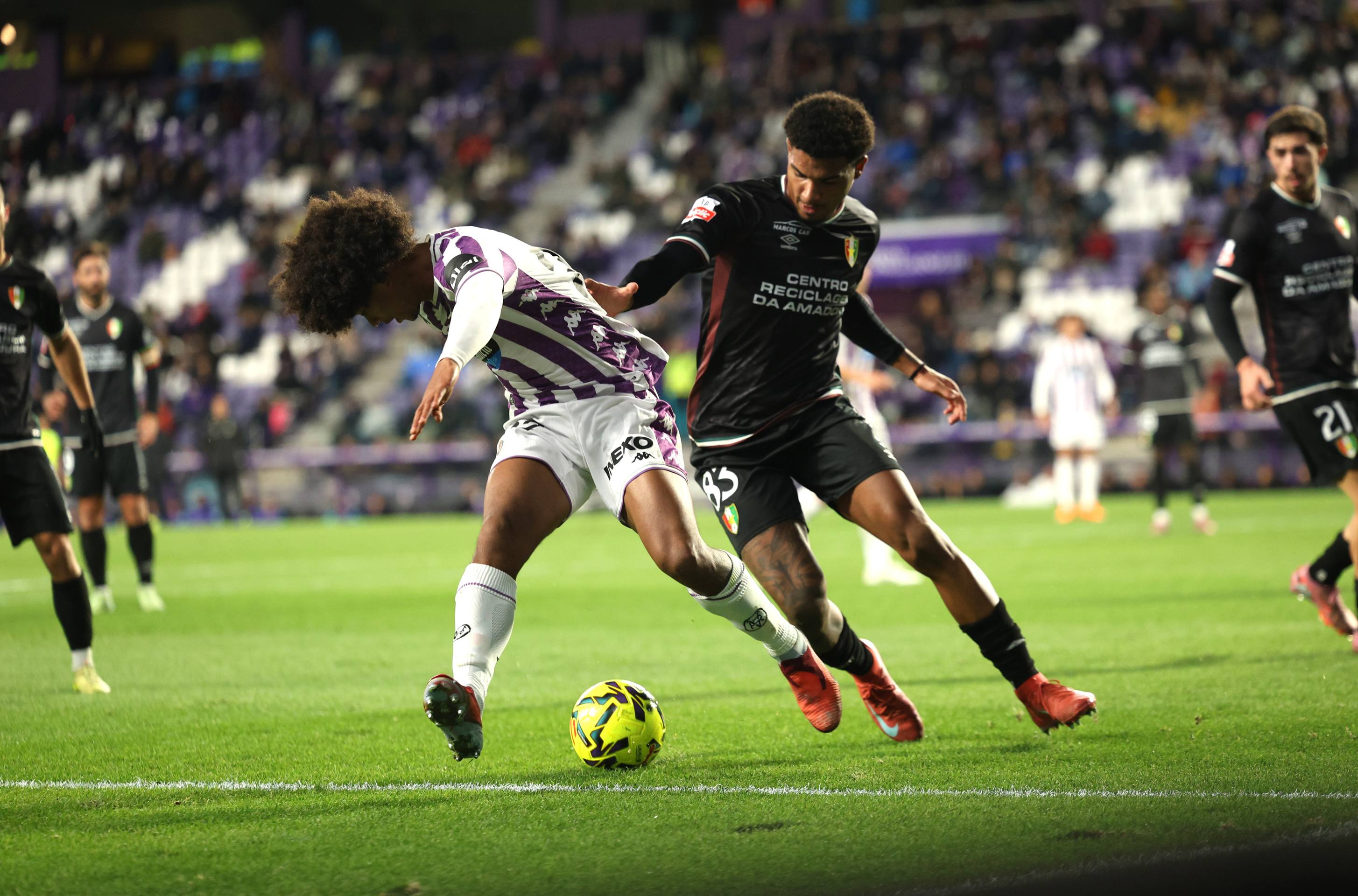 La derrota del Pucela ante el Estrela Amadora, en imágenes