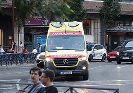 Imagen de archivo de una ambulancia en Valladolid.