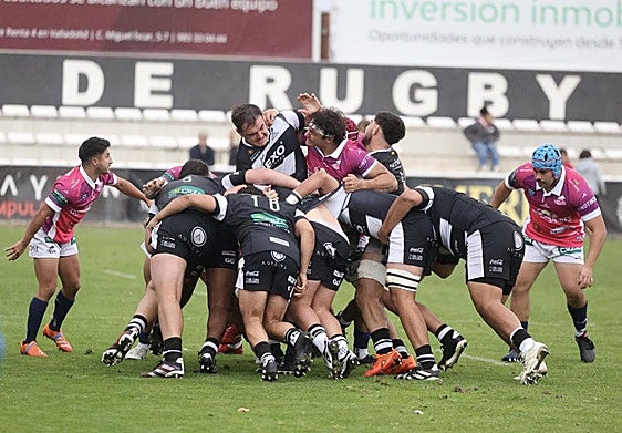 Melé entre jugadores del Chami y del VRAC en la final de la Supercopa.