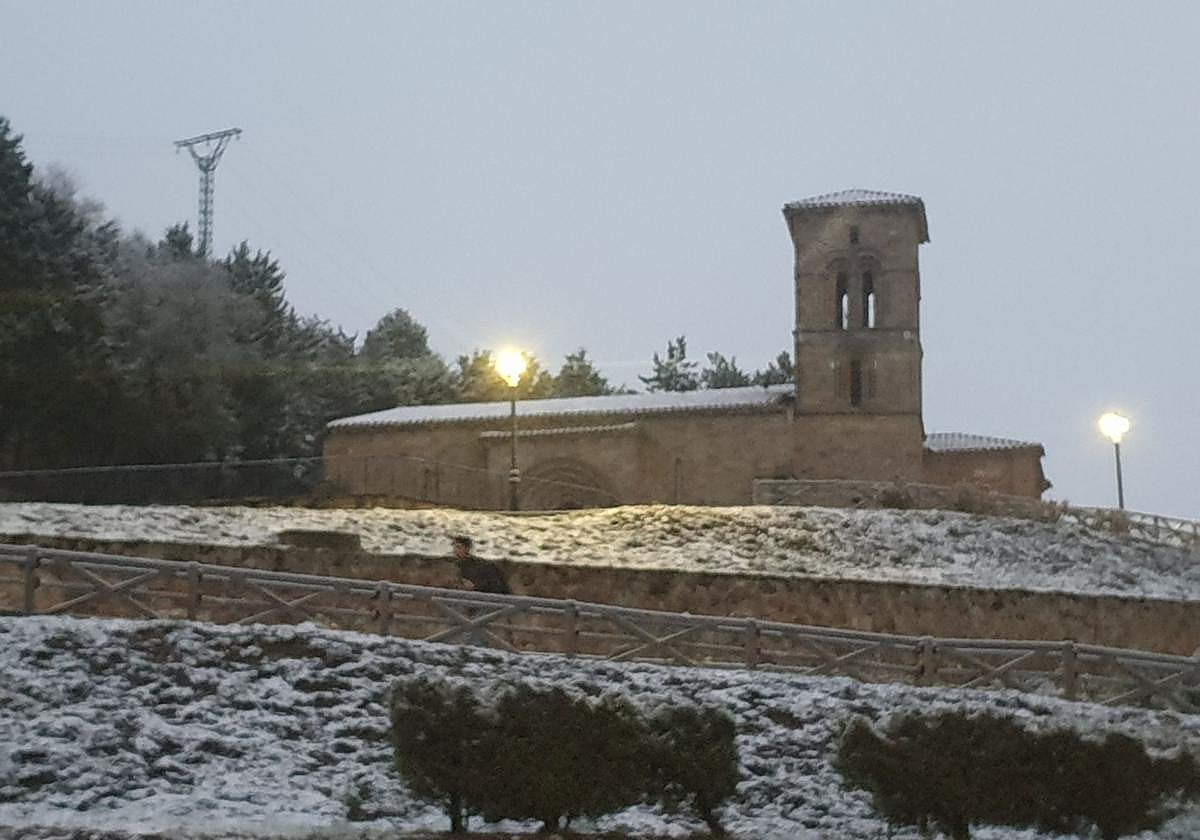 Llegan los primeros copos de nieve a la Montaña Palentina