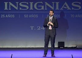 Gabriel Solares, copresidente del Real Valladolid, durante el acto de entrega de insignias a los socios más antiguos.