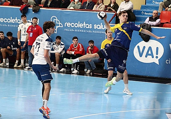 Pablo Herrero culmina una acción ofensiva.