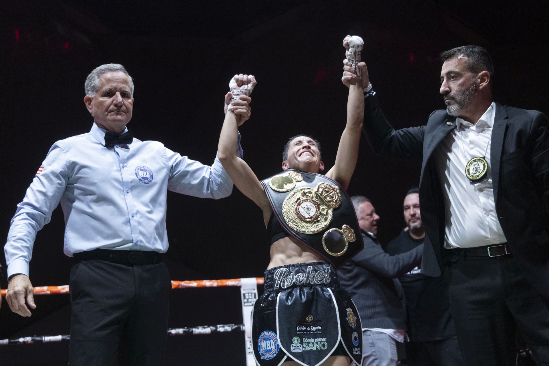En imágenes la victoria de Isa Rivero, la nueva campeona del mundo de boxeo