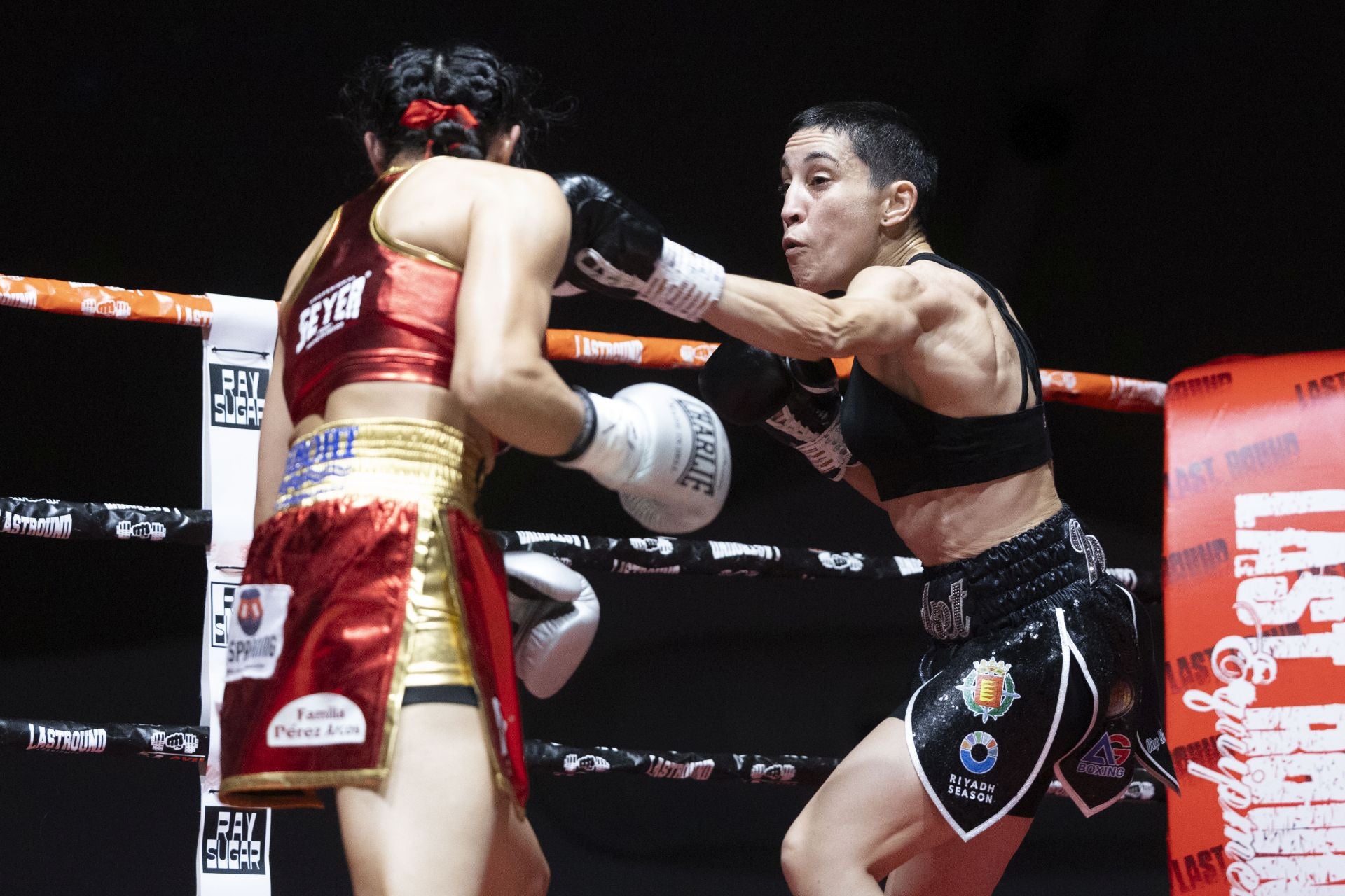 En imágenes la victoria de Isa Rivero, la nueva campeona del mundo de boxeo