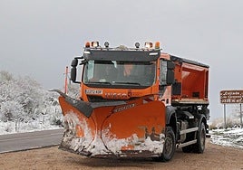 Quitanieves en las carreteras leonesas.