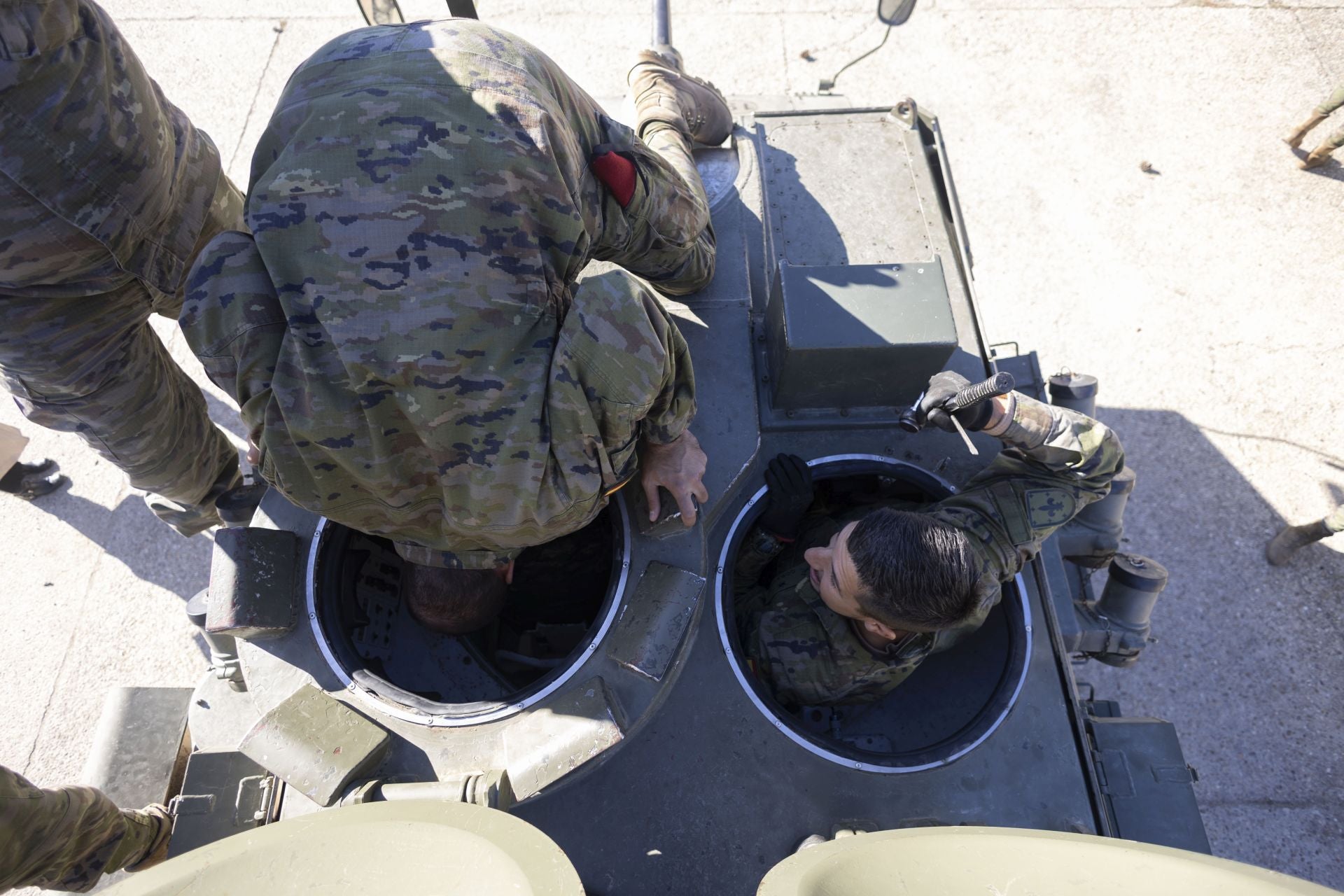 Las imágenes de la formación militar en Valladolid, que celebra el 175 aniversario de la academia