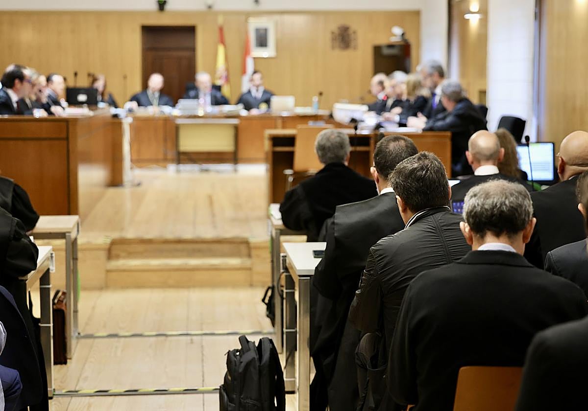 Inicio del juicio por la trama eólica en la Audiencia de Valladolid el pasado mes de septiembre.