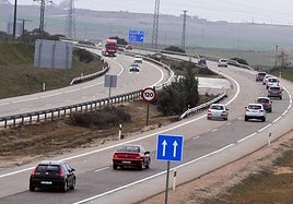 Imagen de archivo de la A-6 en las inmediaciones de la localidad vallisoletana de Rueda.