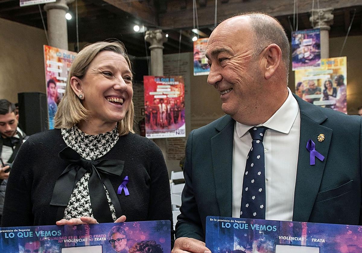 La consejera Isabel Blanco y el presidente de la Diputación.