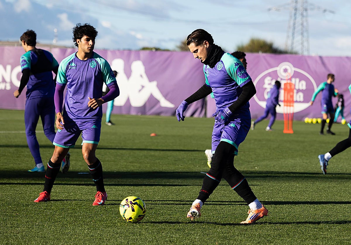 El entrenamiento del Pucela tras la derrota en Anoeta, en imágenes