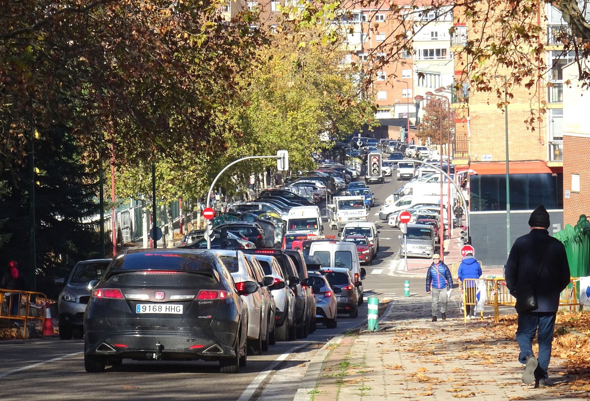 Los cortes de tráfico en la avenida Juan Carlos I con Villabáñez, en imágenes