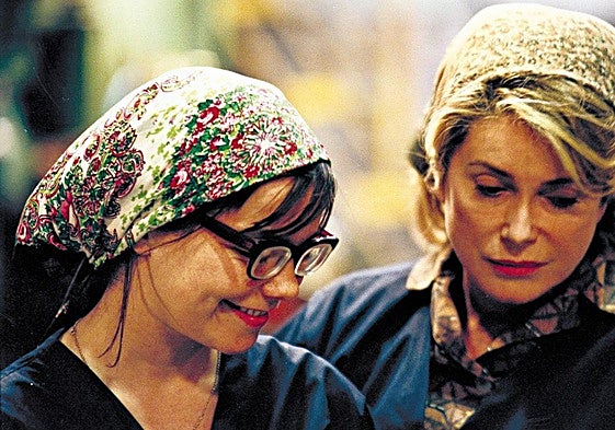 Björk y Deneuve, en 'Bailar en la oscuridad'.