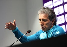 Guillermo Almada, entrenador del Real Valladolid, durante su comparecencia de este jueves.