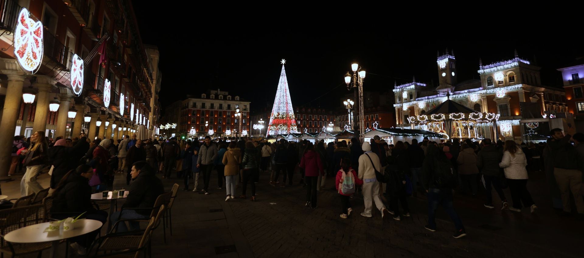Las imágenes del encendido de las luces de Navidad en Valladolid