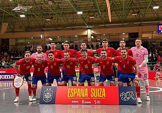 Partido internacional clasificatorio de fútbol sala entre España y Suiza.