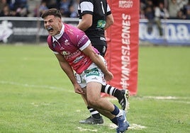 Molinero celebra un ensayo en la última Supercopa.