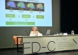 La neuropsicóloga Nina Gramunt, el jueves en la jornada en Palencia en la Fundación Caneja.