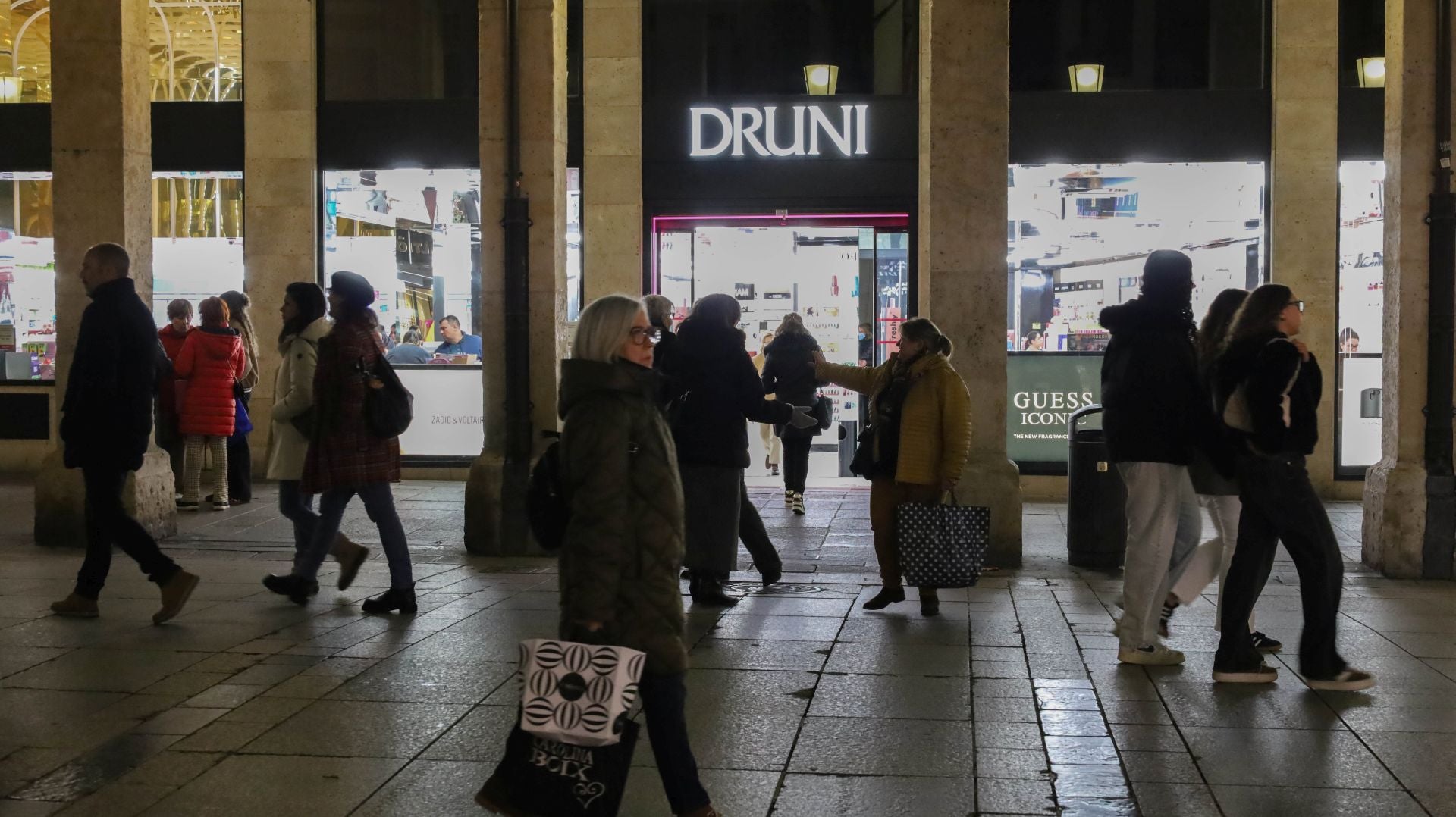 El Black Friday se instala en Palencia