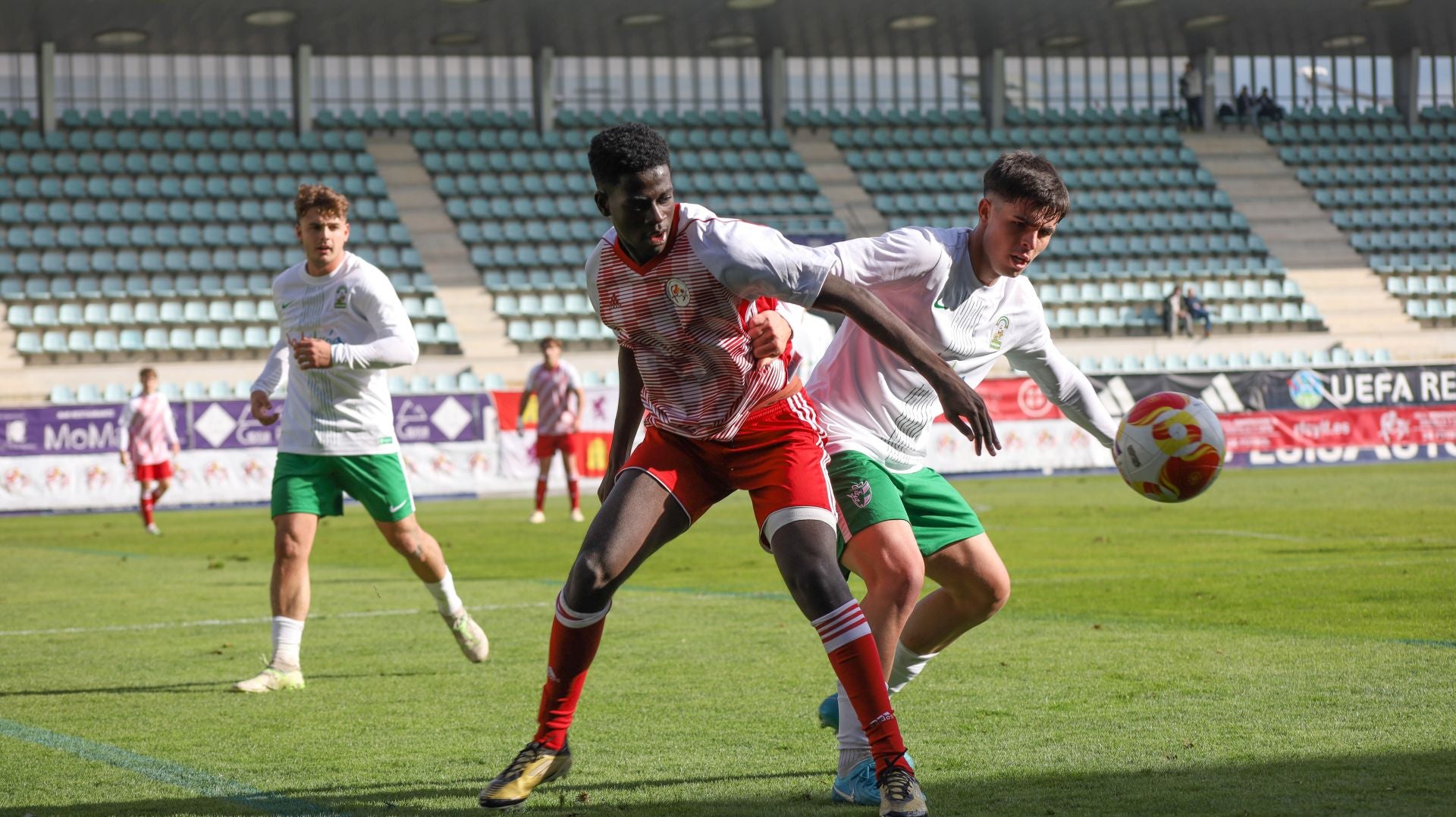 Eusebio Sacristán vuelve a los banquillos con derrota en su debut con Castilla y León
