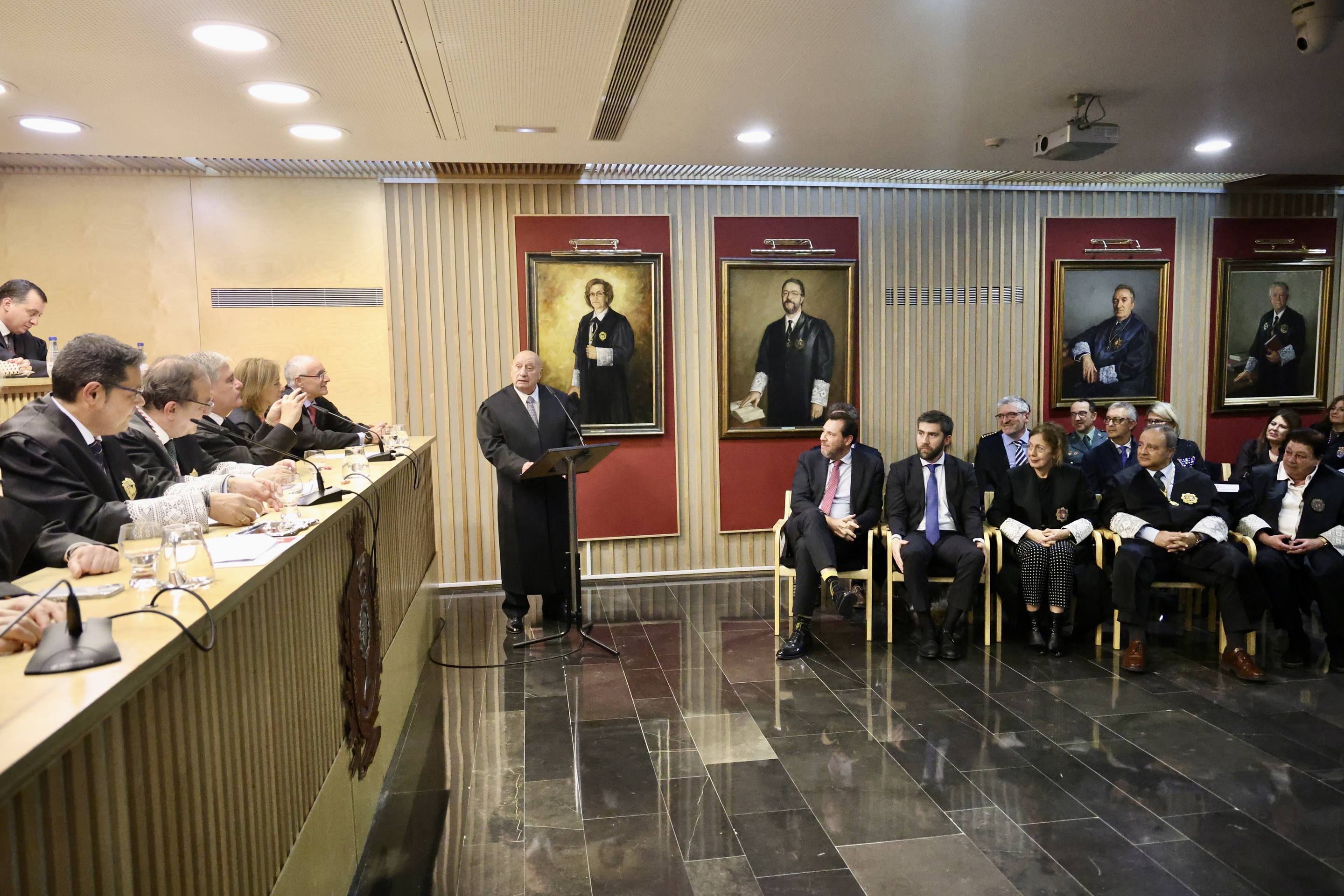 La entrega de insignias del Colegio de la Abogacía de Valladolid, en imágenes