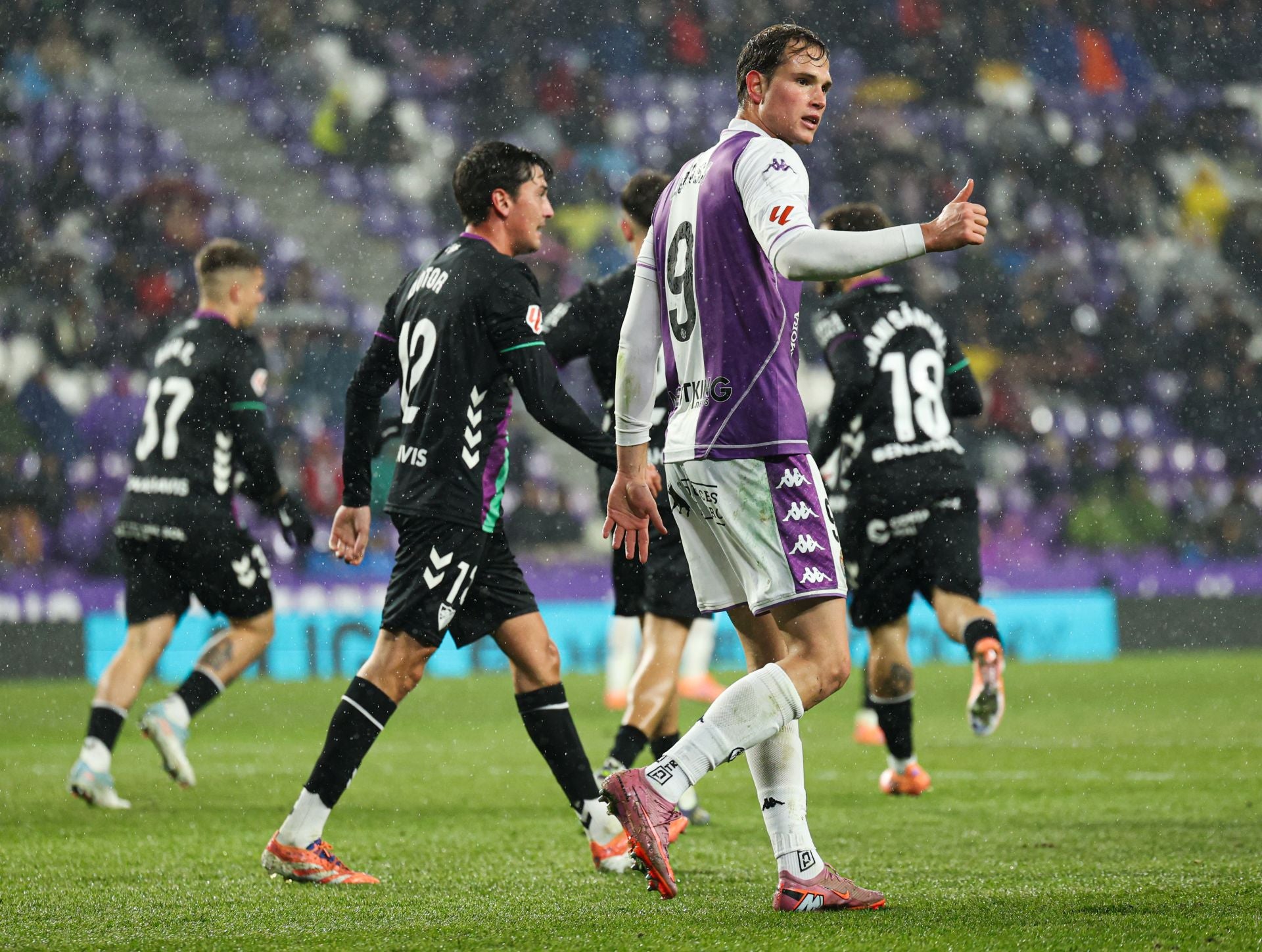 El partido del Real Valladolid contra el Málaga, en imágenes