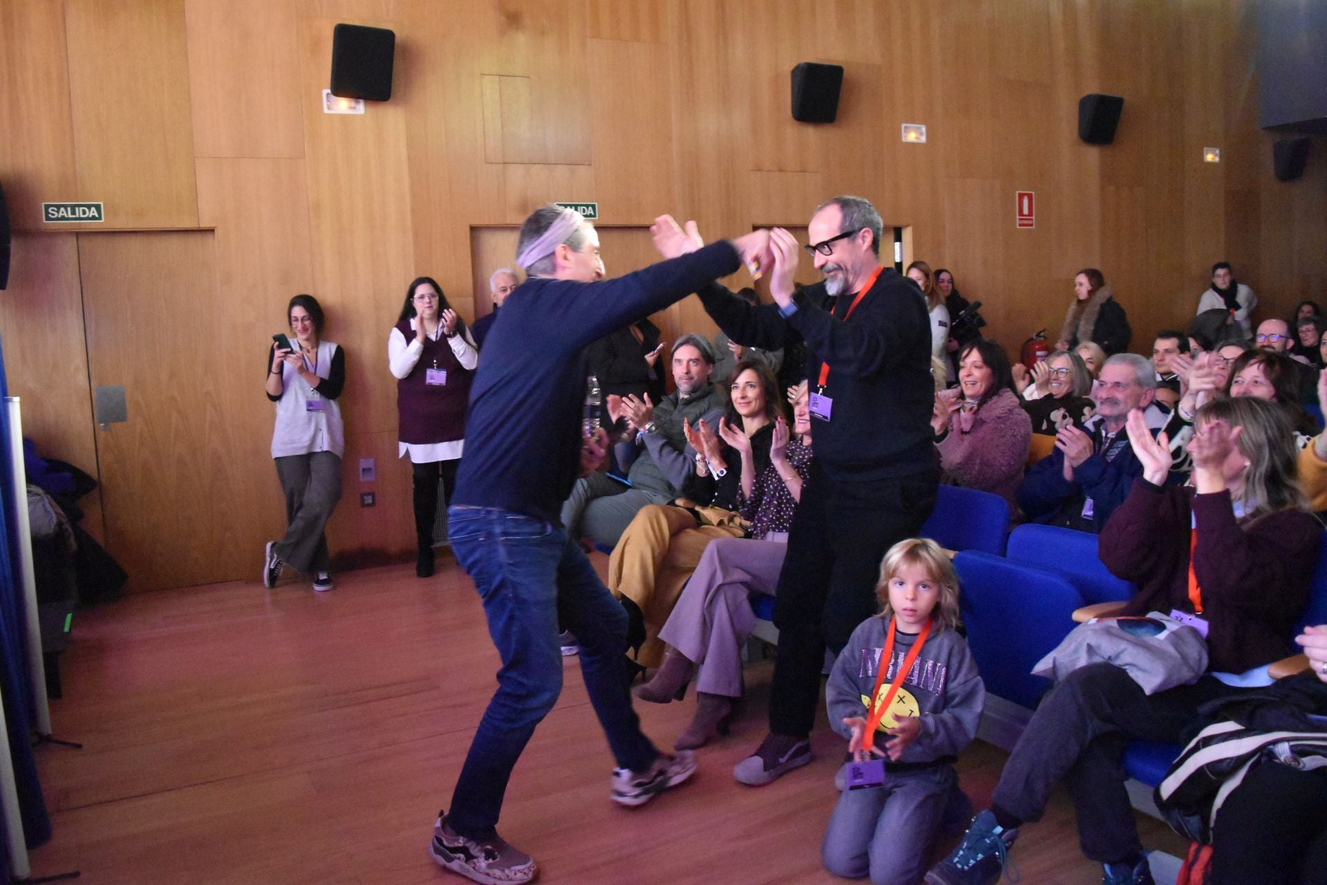 Aguilar se rinde a Luis Zahera