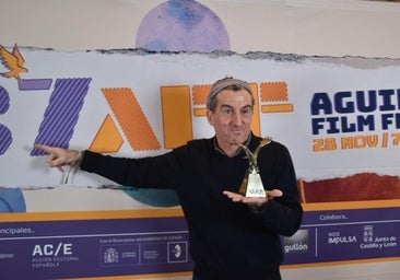 Luis Zahera defiende la importancia del Festival de Aguilar al recibir el Águila de Oro