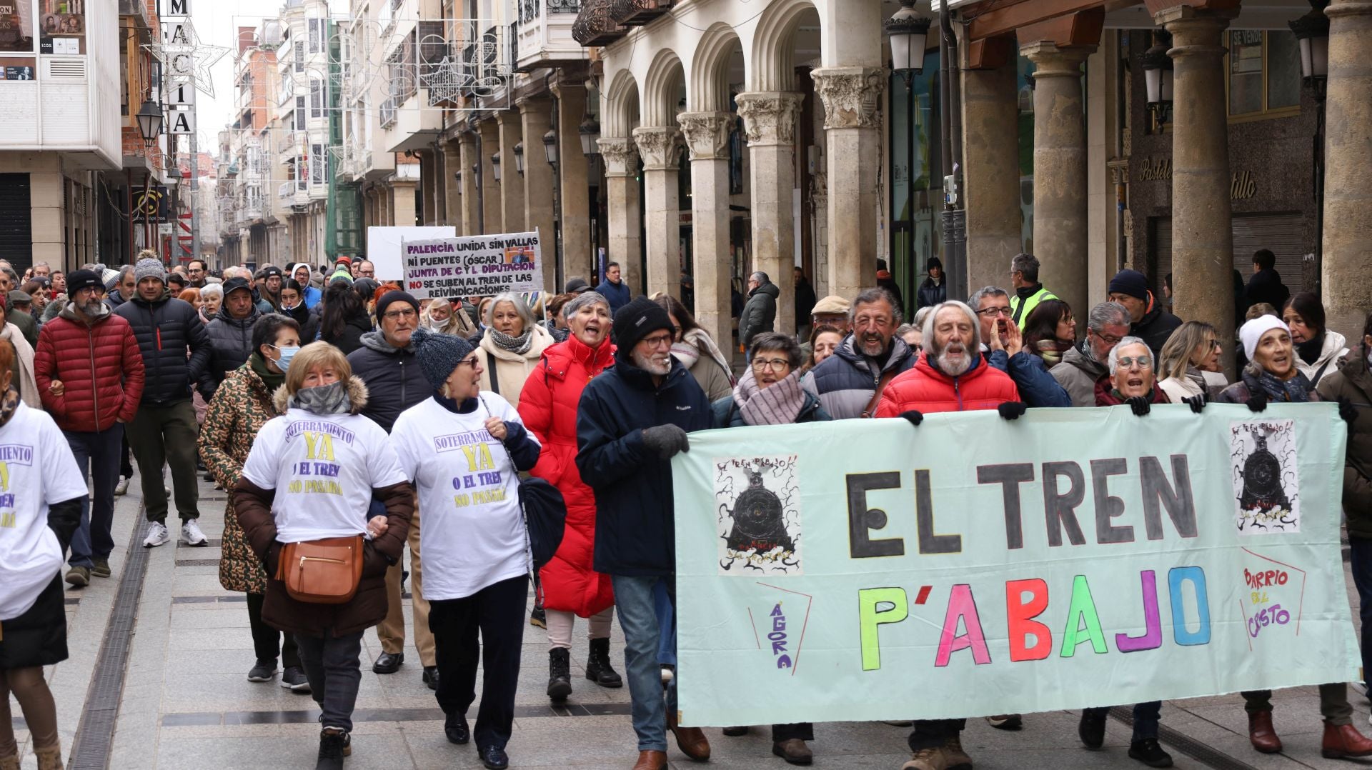 Así ha transcurrido la manifestación en Palencia por el soterramiento