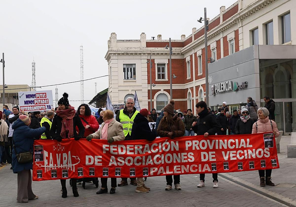 Así ha transcurrido la manifestación en Palencia por el soterramiento