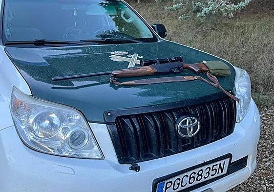 Arma intervenida por la Guardia Civil.